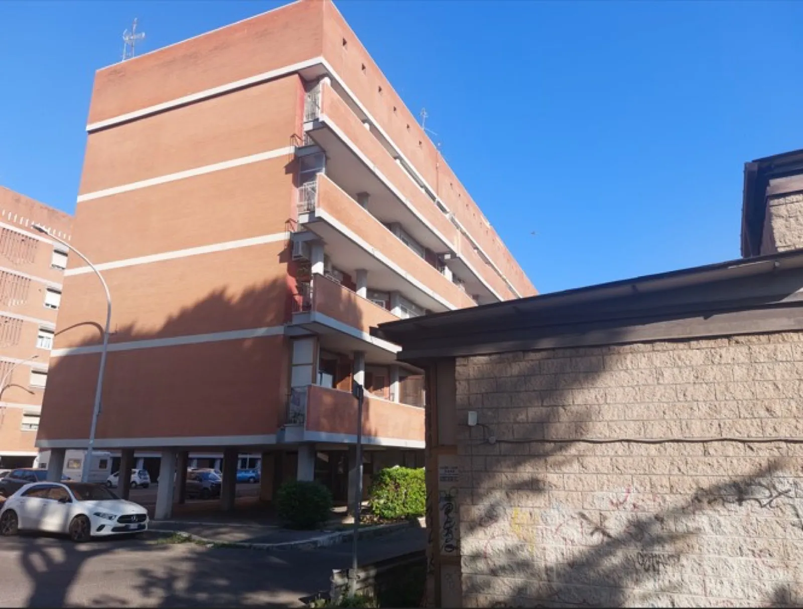 Via Efrem Reatto  — foto 3